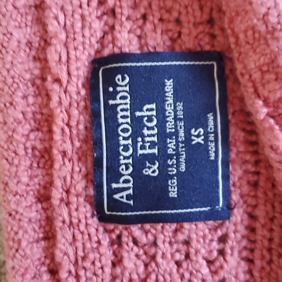 Abercrombie Pink Knit Sweater - Picture 2 of 4